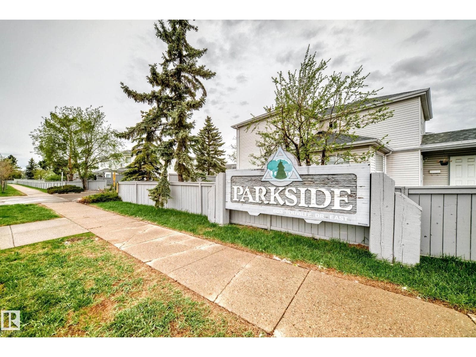 #28 603 YOUVILLE DR E NW — photo 5