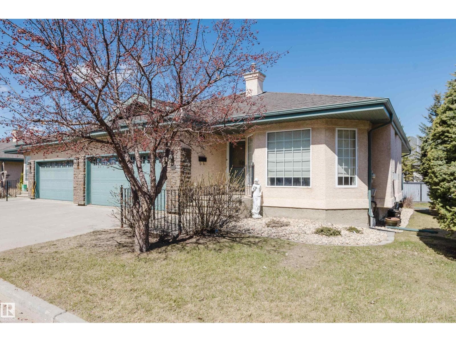#9 102 BRIDGEPORT CX — photo 2