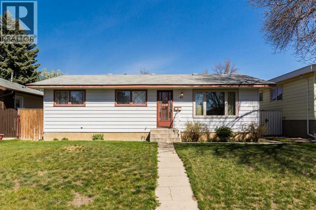 61 Park Meadows Boulevard N