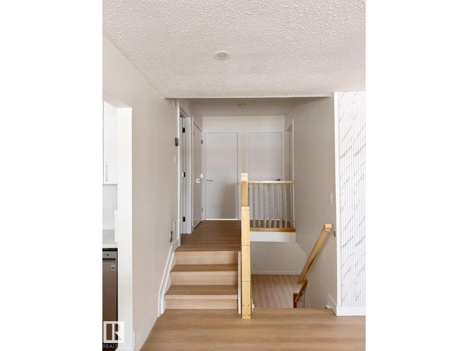 20 Hunt Road NW — photo 5