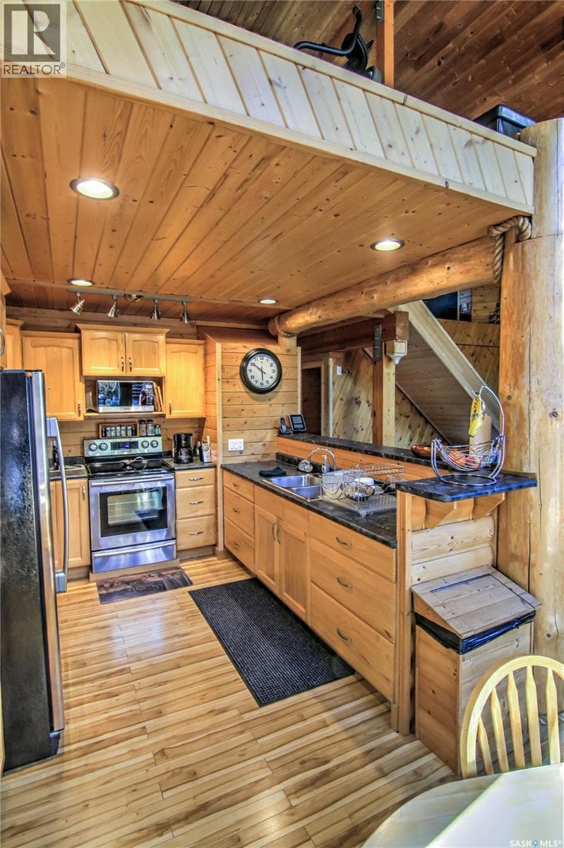 3090 Birch STREET — photo 5