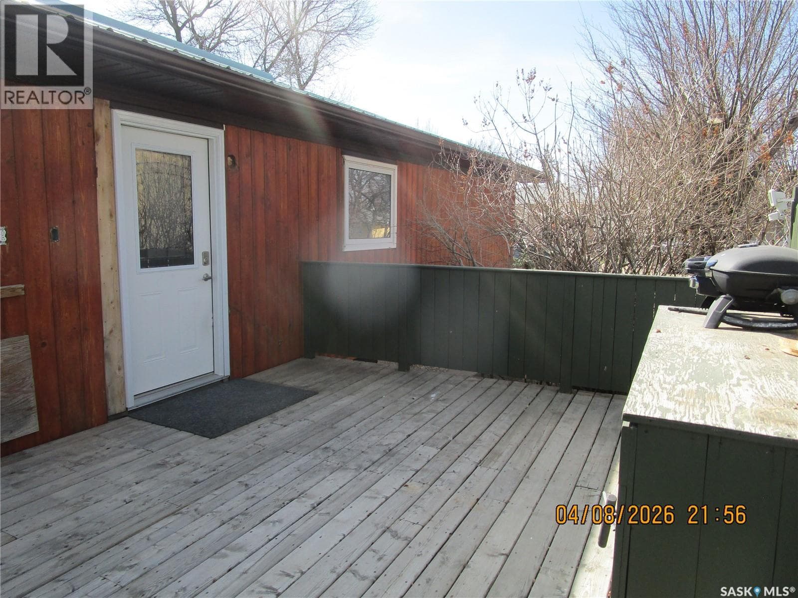 233 4TH AVENUE E — photo 4