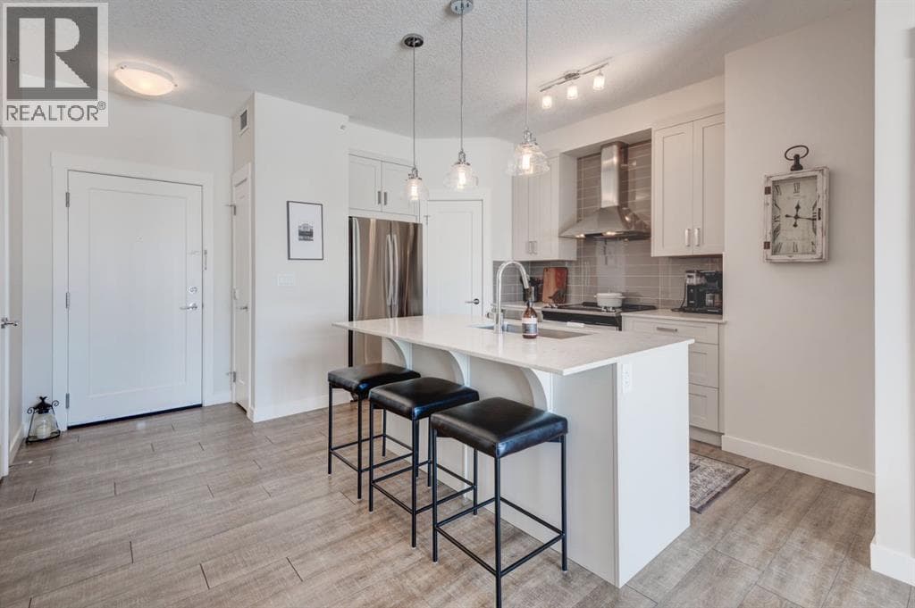 421, 10 Walgrove Walk SE — photo 3