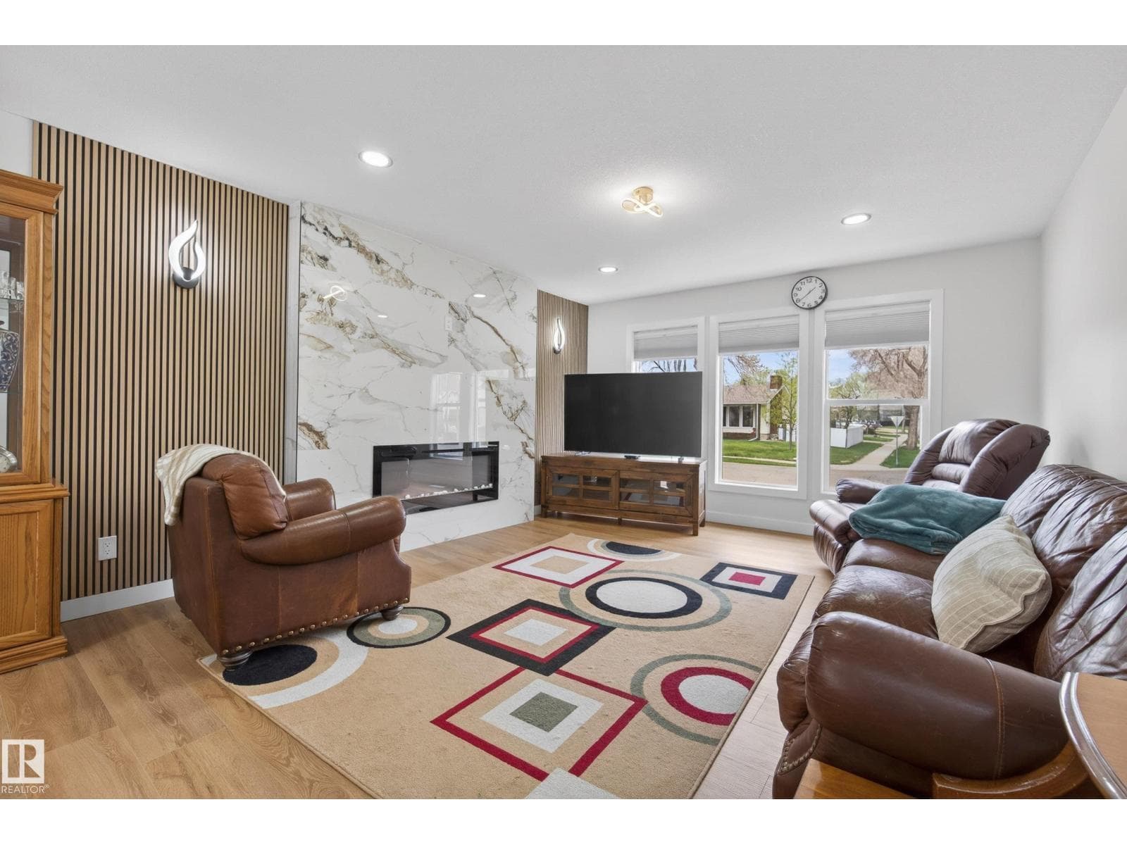 11 LABELLE CR — photo 4