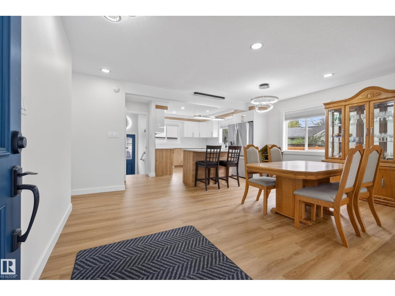 11 LABELLE CR — photo 2