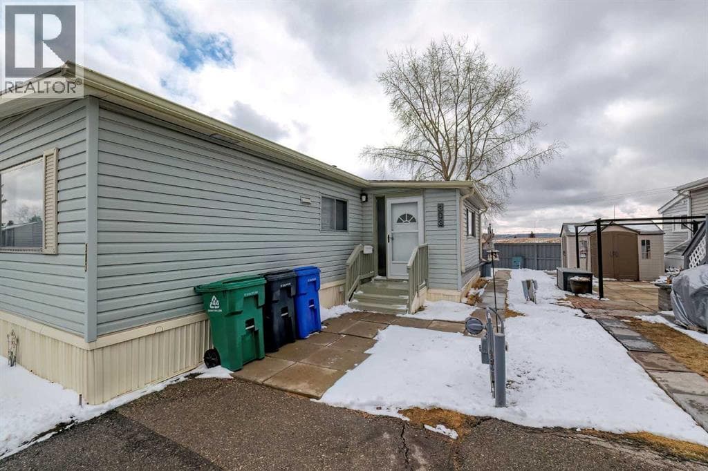 303, 99 Arbour Lake Road NW — photo 2