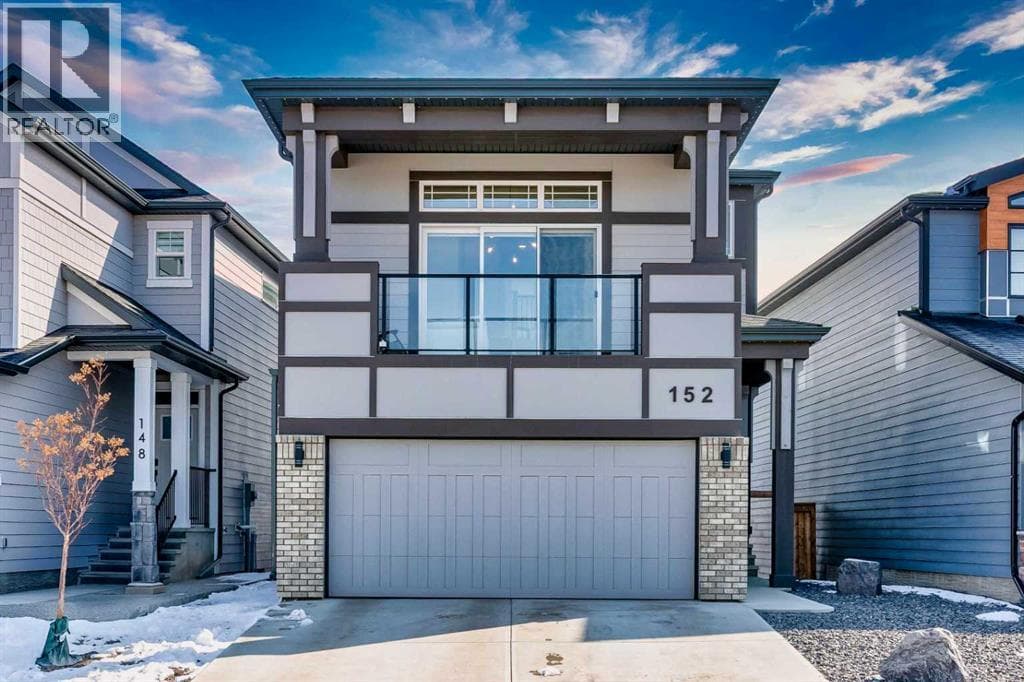 152 Cranbrook Gardens SE — photo 3