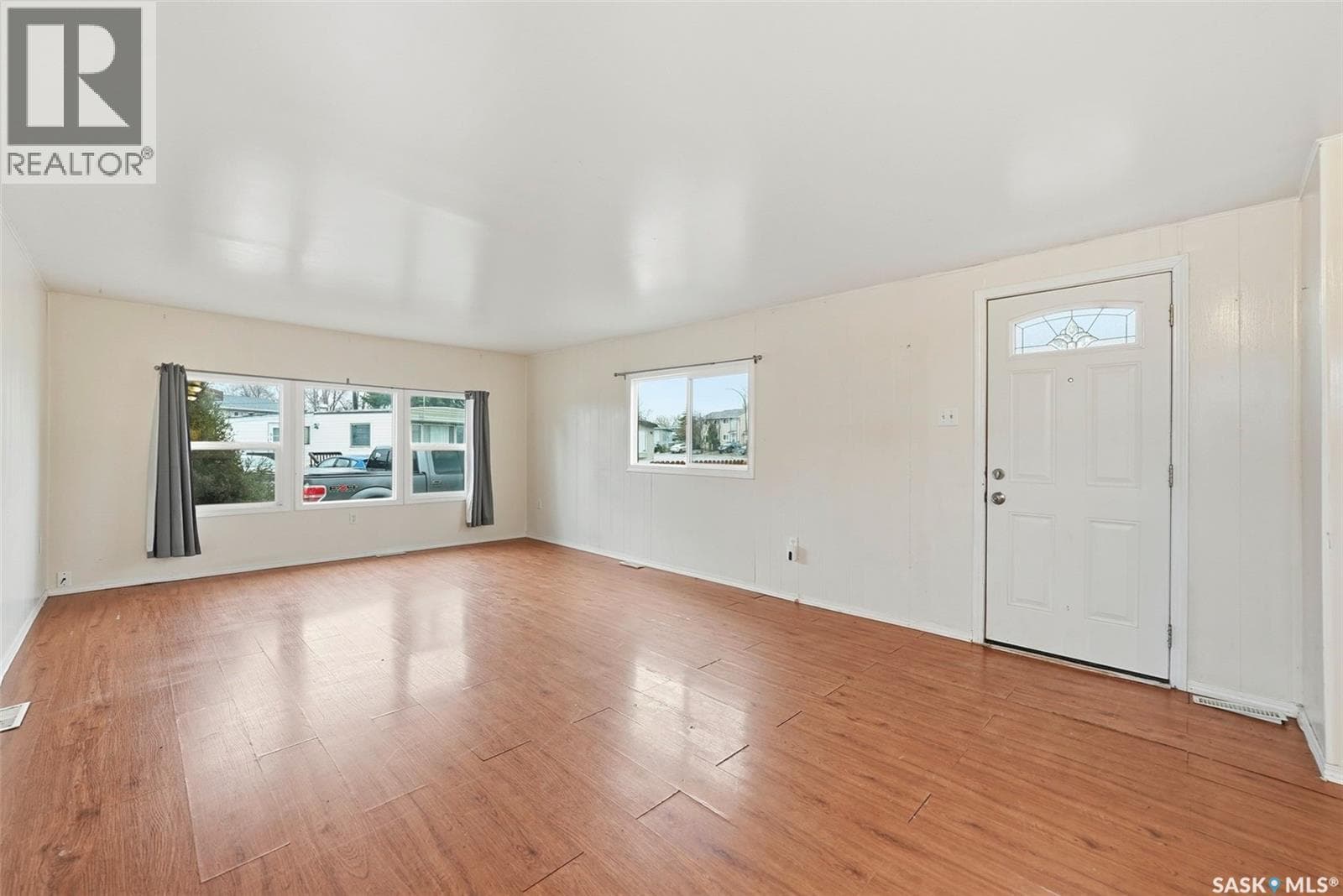 53 219 GRANT STREET — photo 5