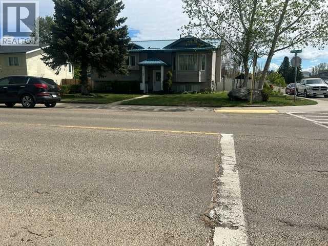 144 Upland Boulevard W — photo 5