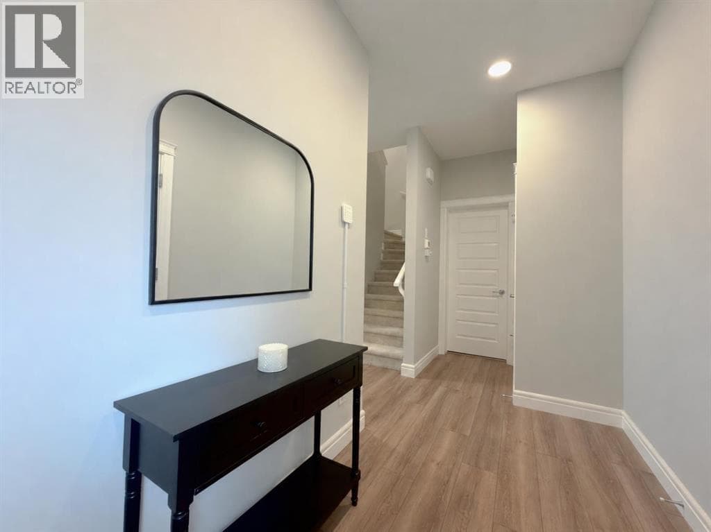 194 Clydesdale Avenue — photo 4