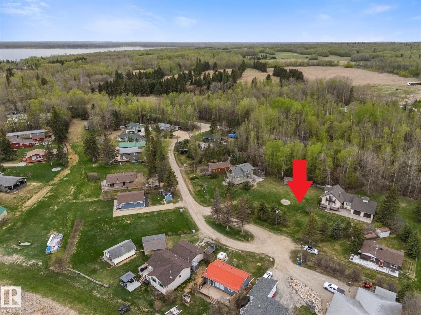 217 2 Street Ross Haven — photo 4