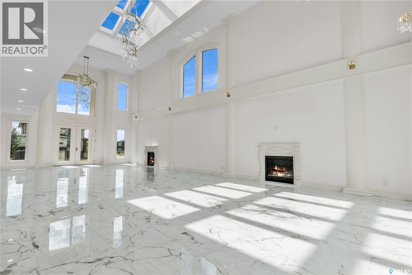 4204 Elderberry CRESCENT E — photo 5