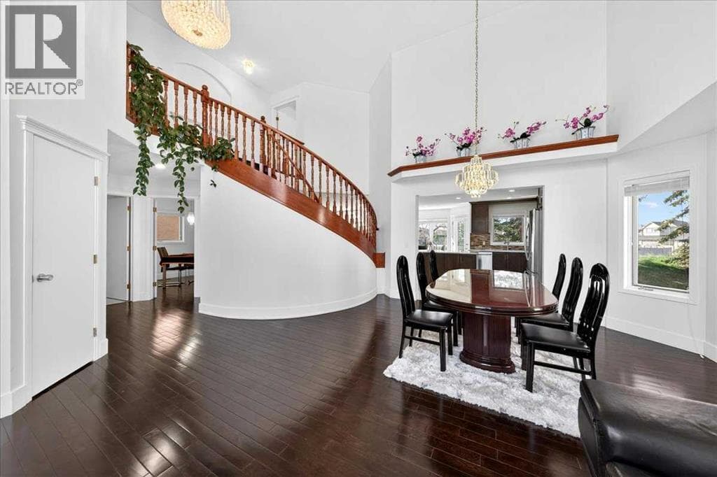 98 Hampstead Circle NW — photo 5