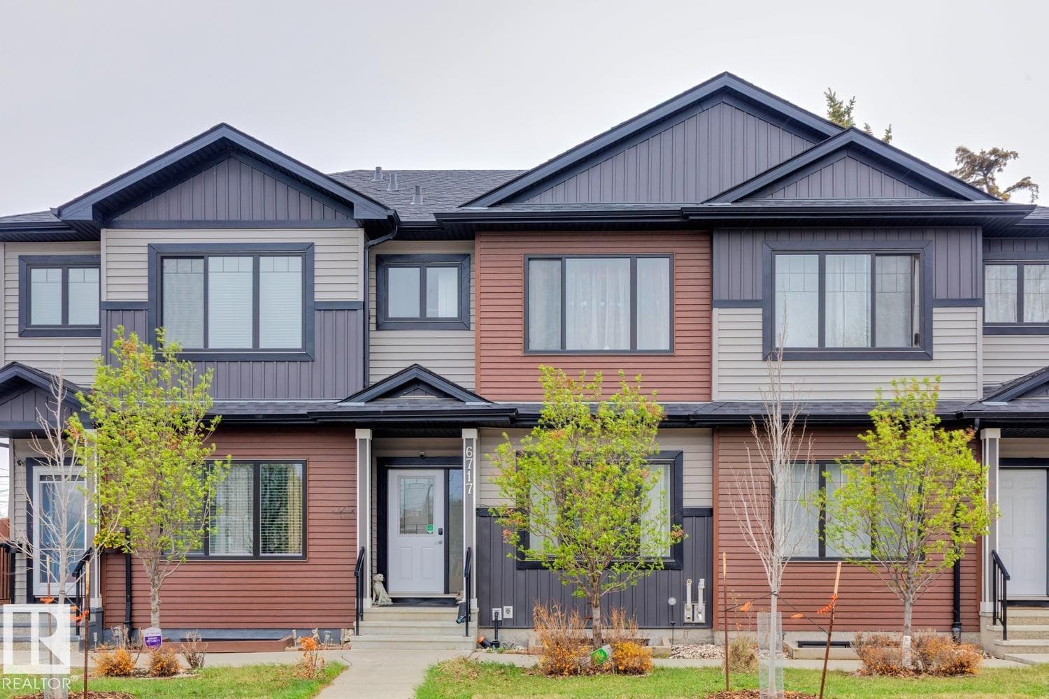 6717 127 AV NW