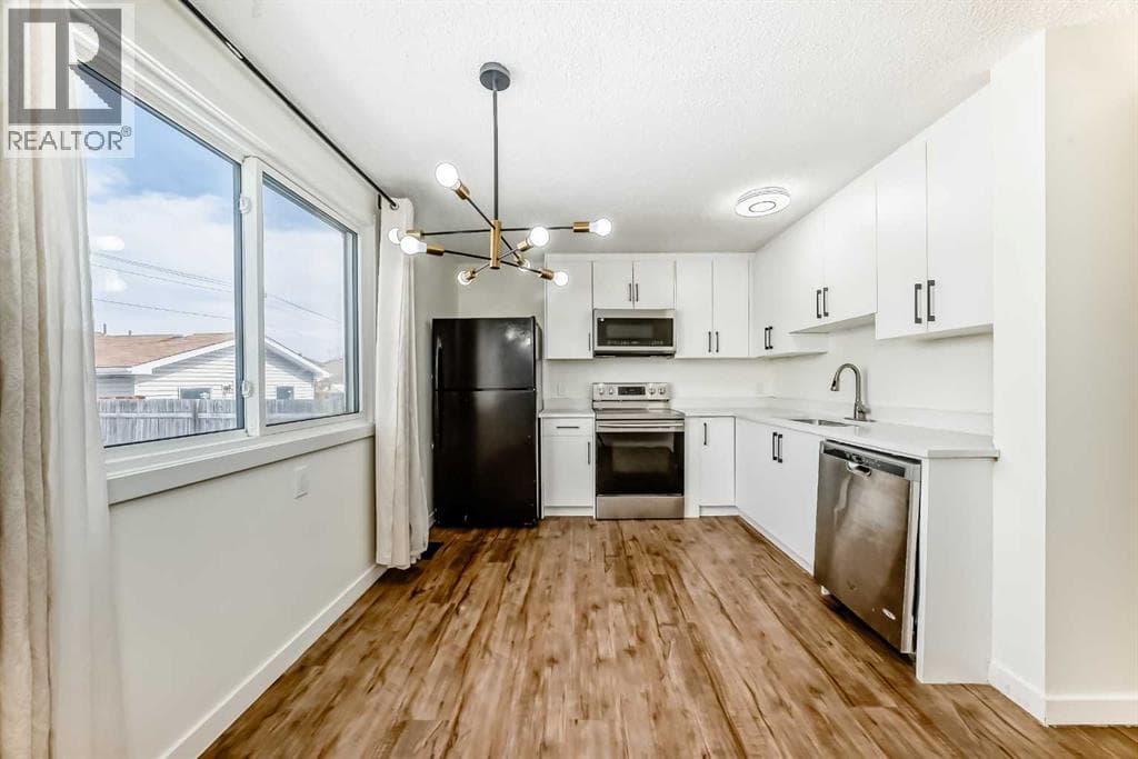 25 Erin Ridge Road SE — photo 3