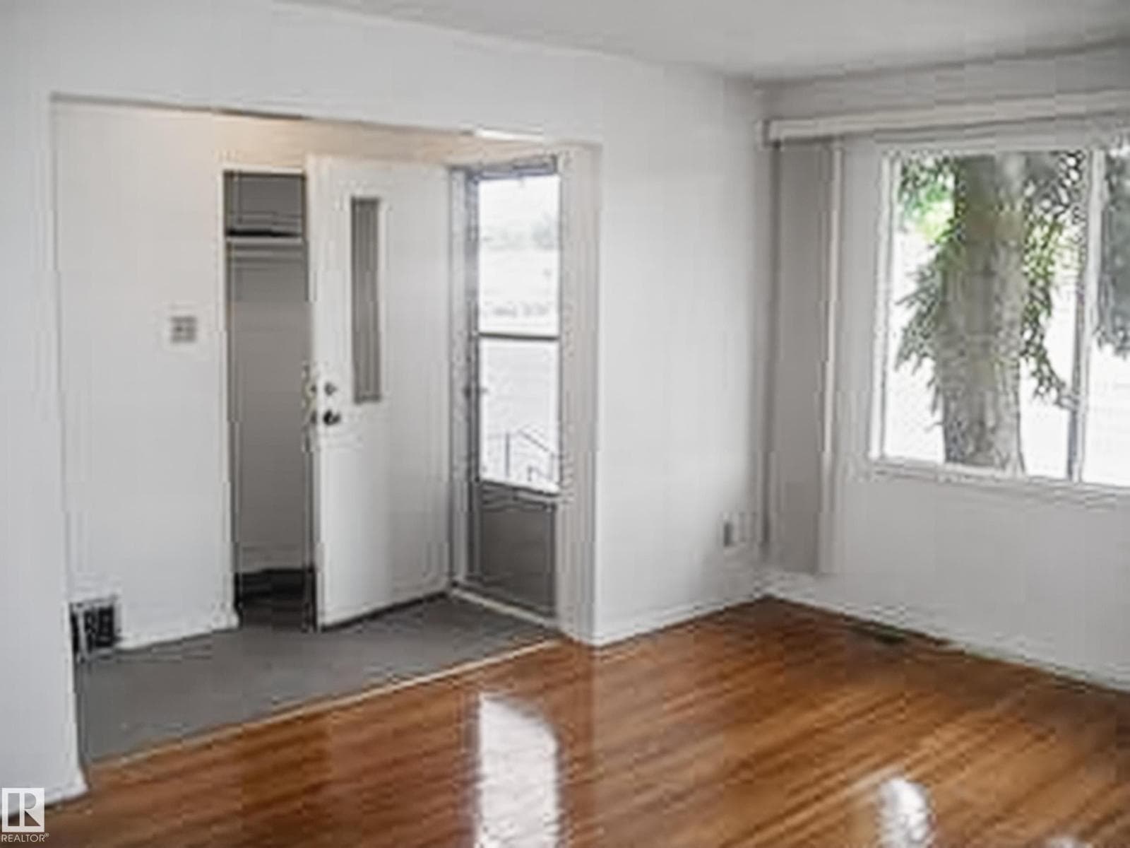 13007 / 13009 111 AV NW — photo 4