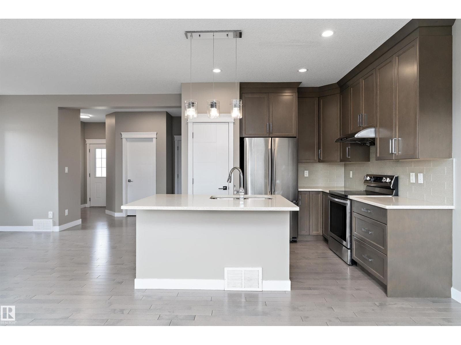 8729 Carson WY SW — photo 4