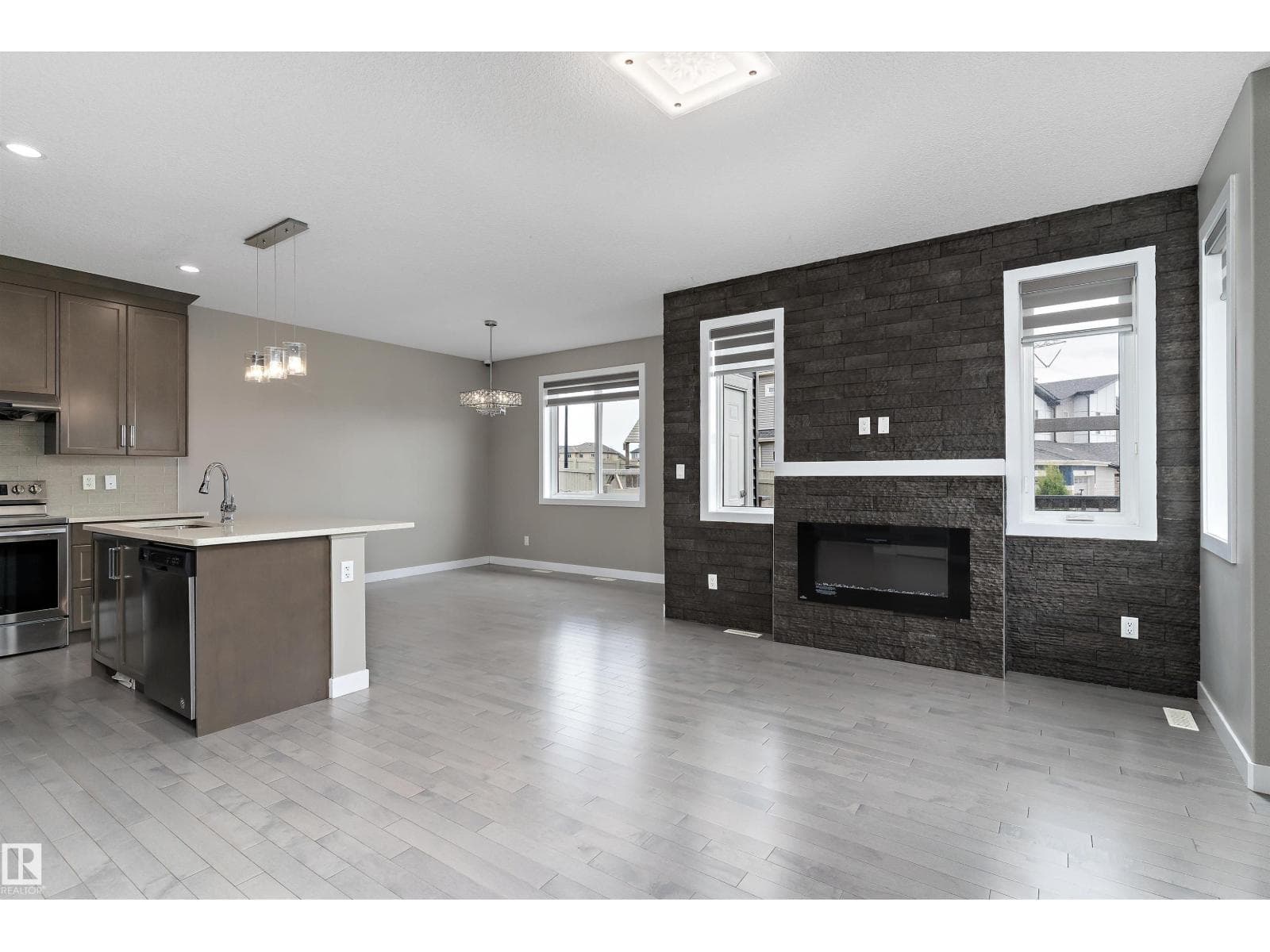 8729 Carson WY SW — photo 3