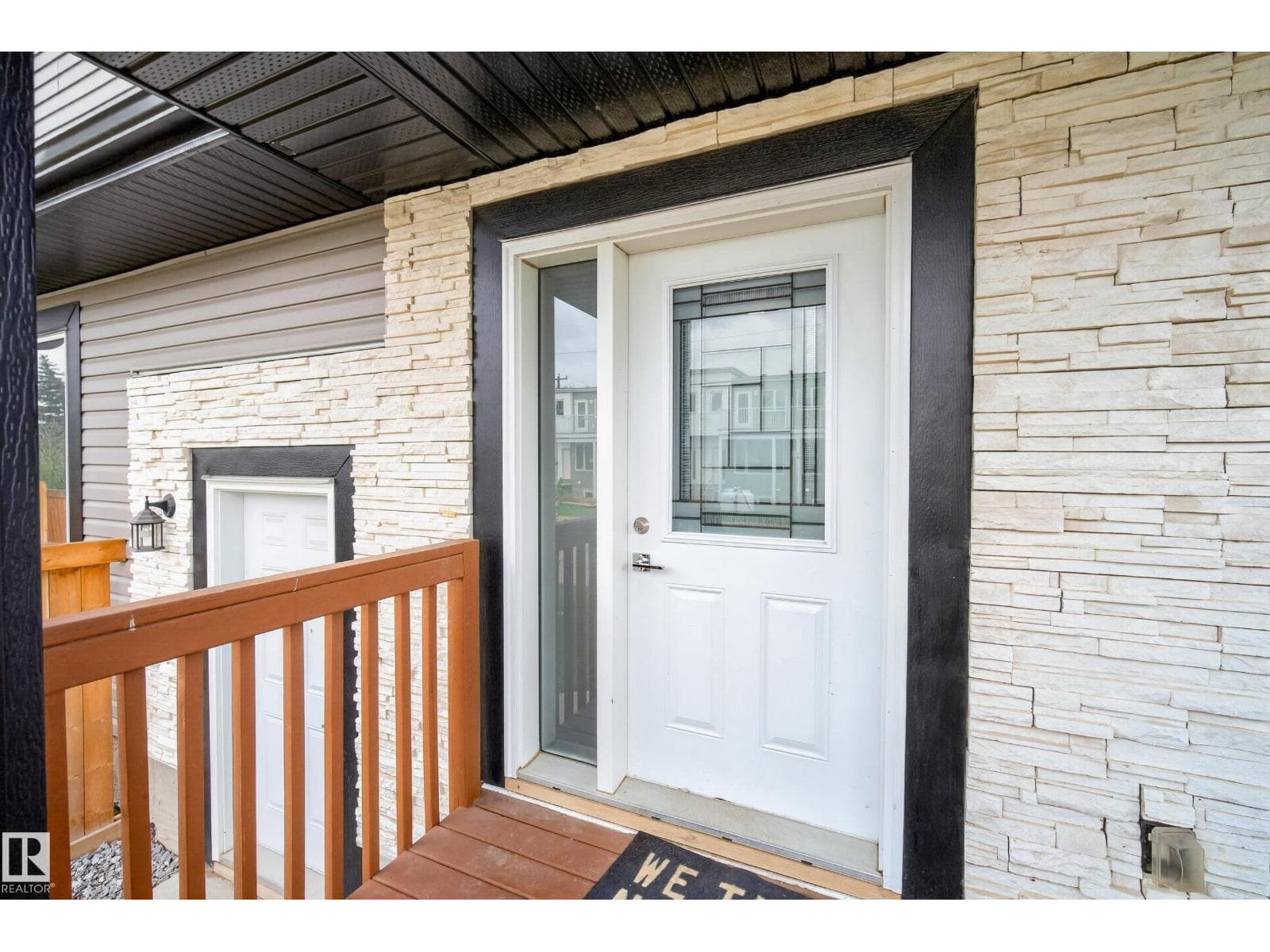 14921 90 AV NW — photo 3