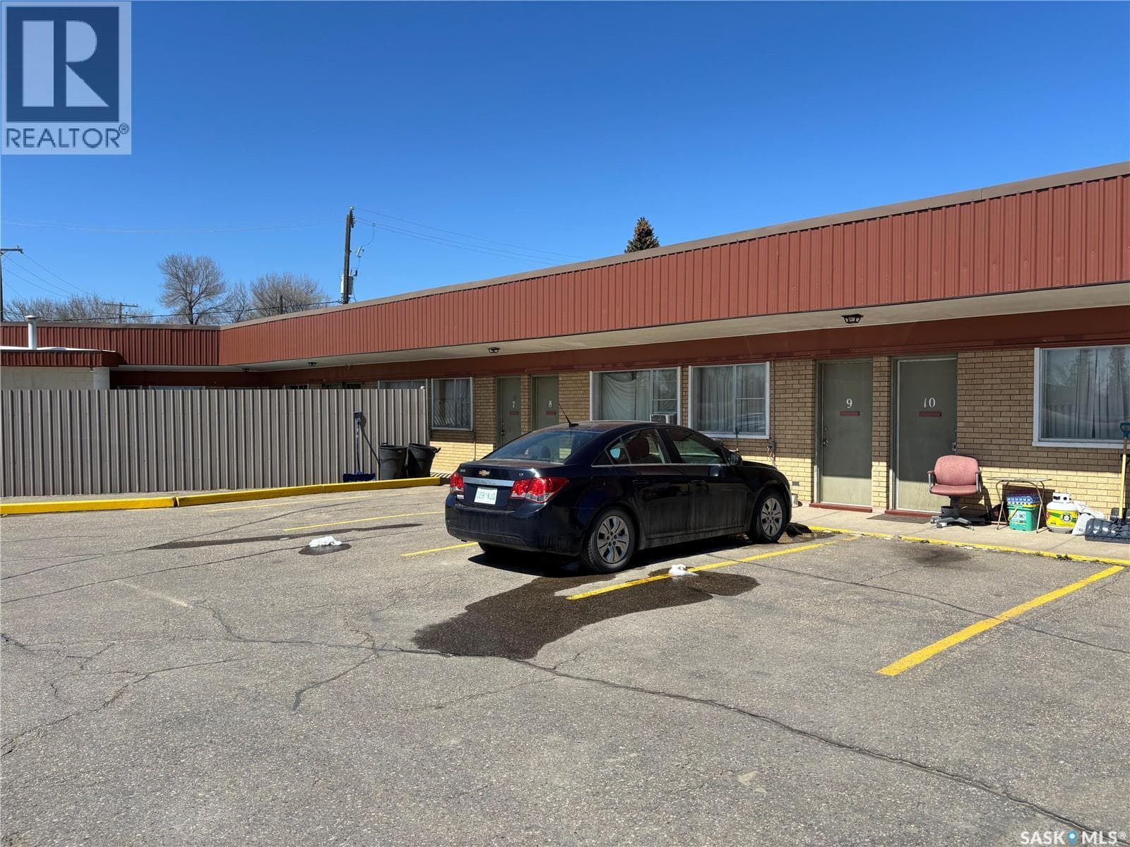 155 North Service ROAD — photo 3