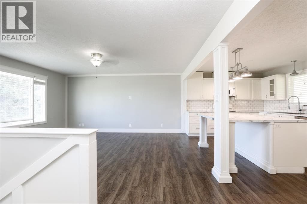 101 Mcgill Boulevard W — photo 4