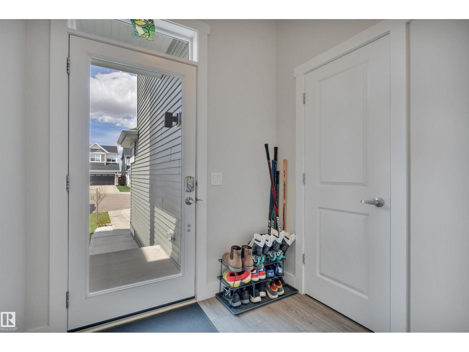 5 STOUT PL — photo 3