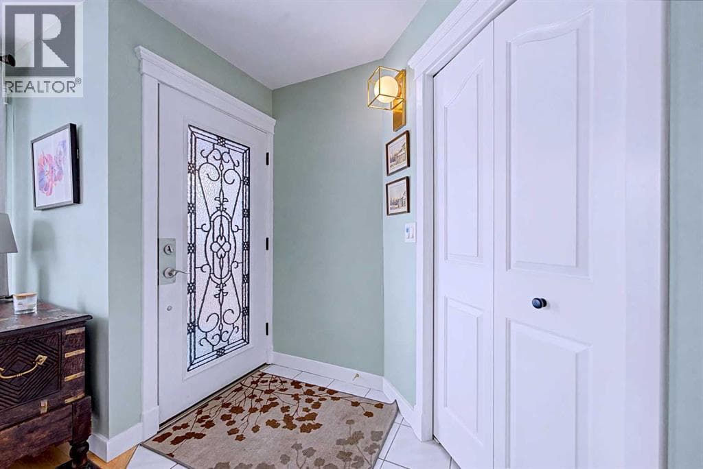 1631 16A Street SE — photo 2