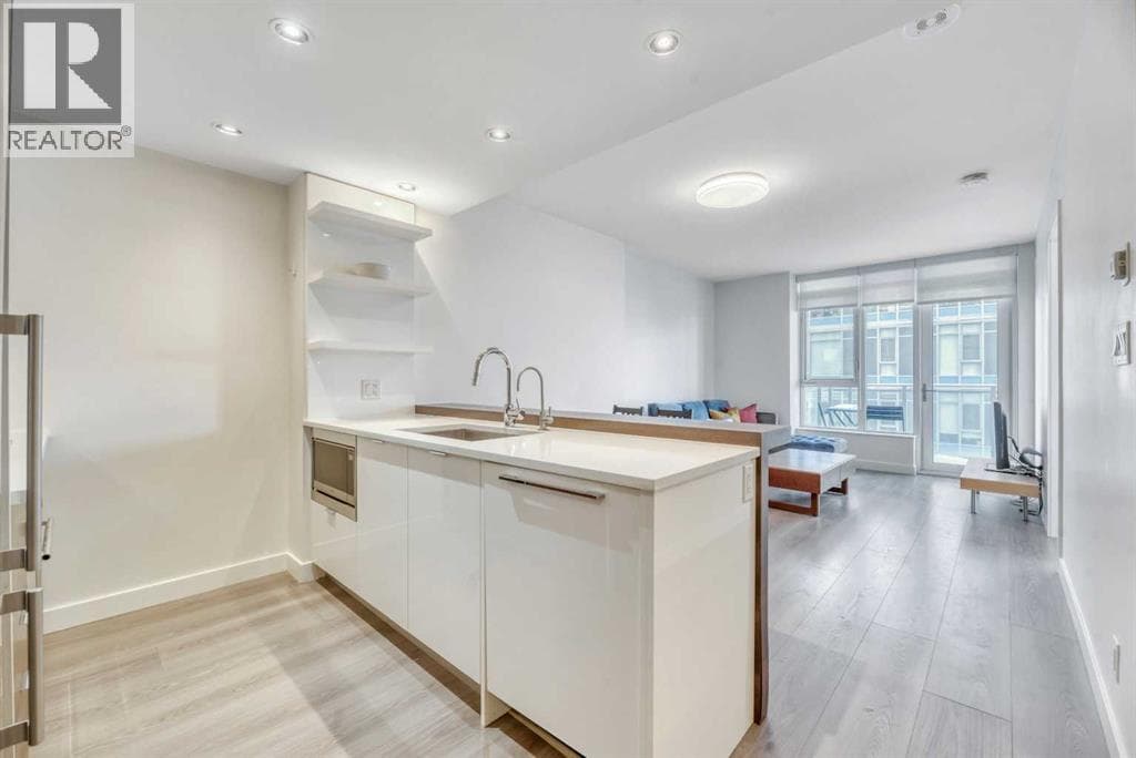 606, 108 Waterfront Court SW — photo 4