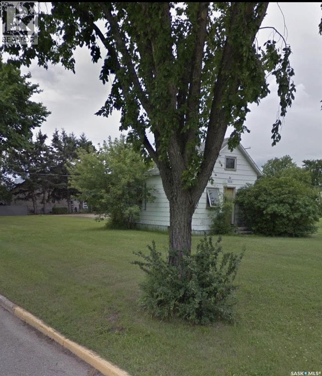 335 Highway AVENUE E