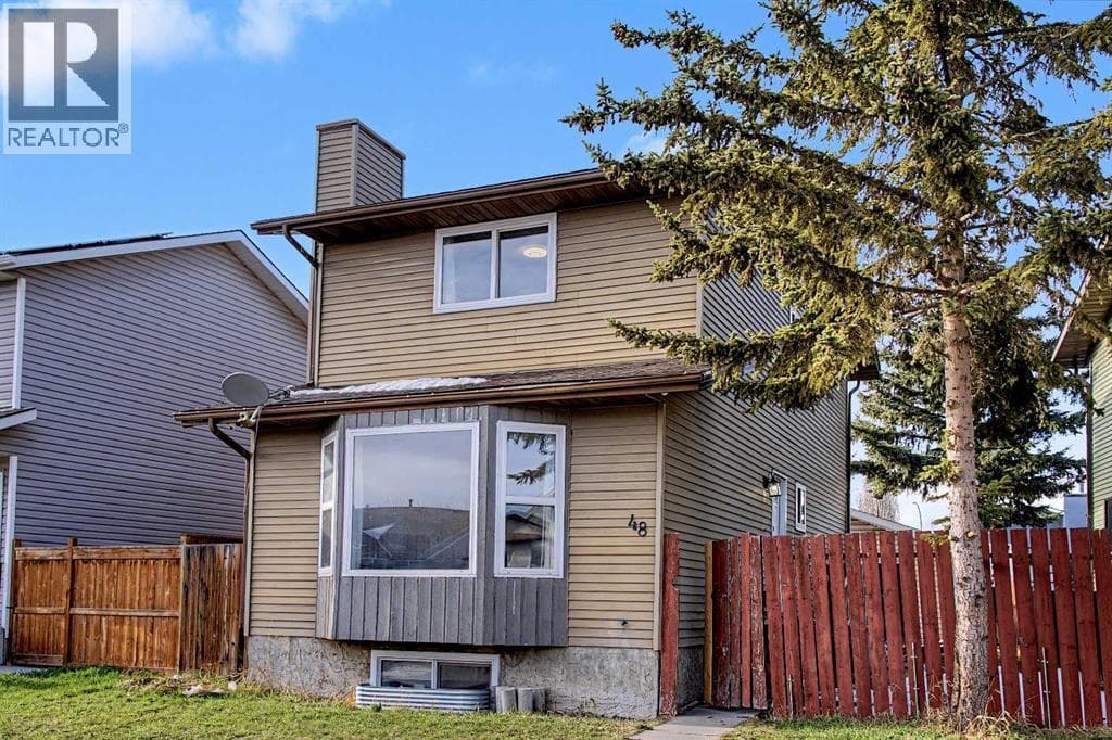 48 Whitworth Way NE — photo 2