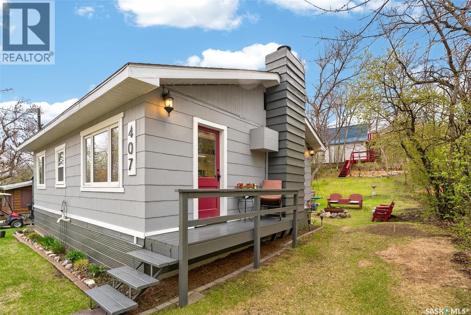 407 Hidden Ridge PLACE