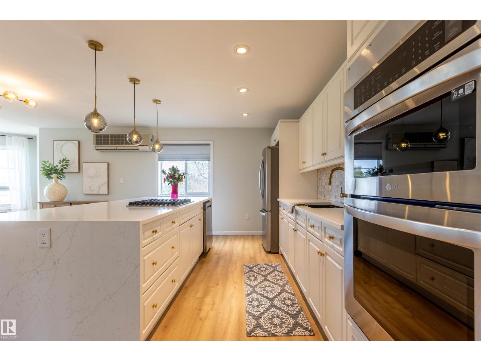 #303 20 GRANGE DR — photo 3