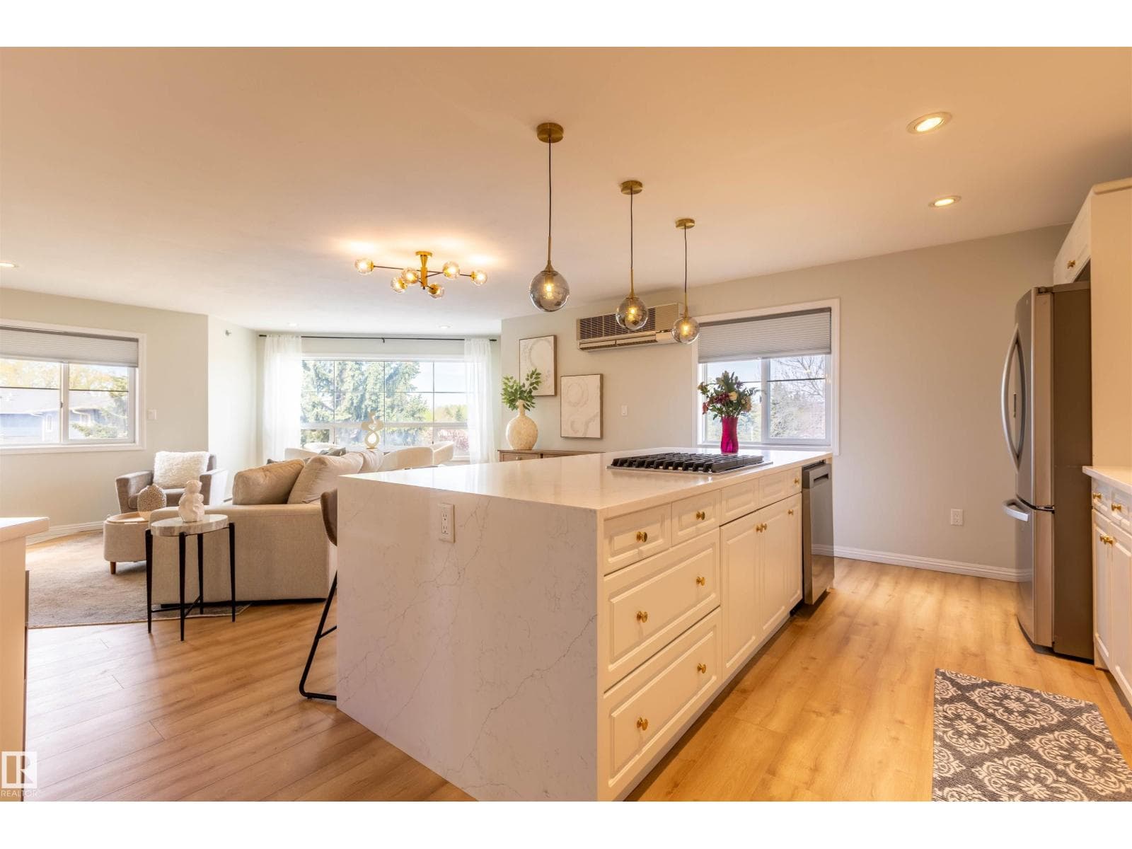 #303 20 GRANGE DR — photo 5
