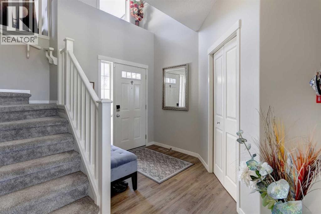 143 Cougarstone Court SW — photo 2