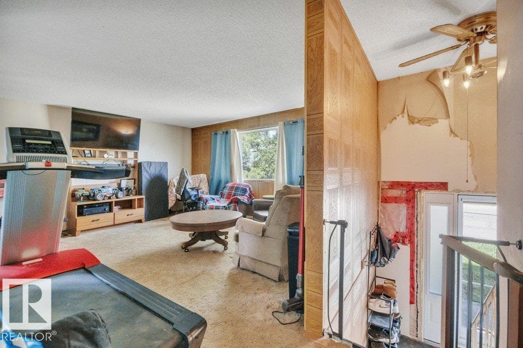 4409 42B AV — photo 4