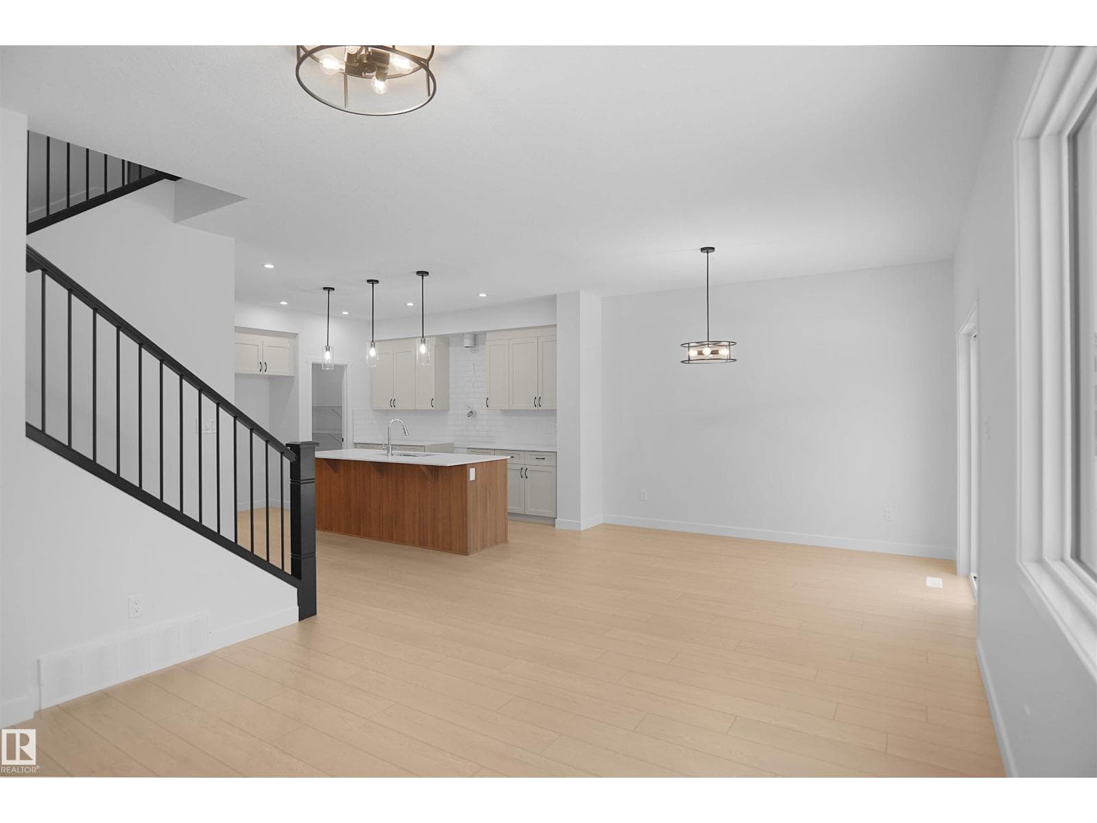 2233 194A ST NW — photo 5