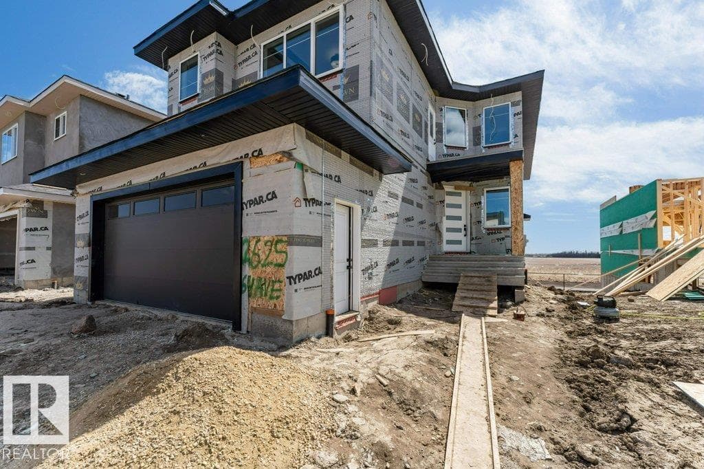 2625 64 AV NE — photo 2