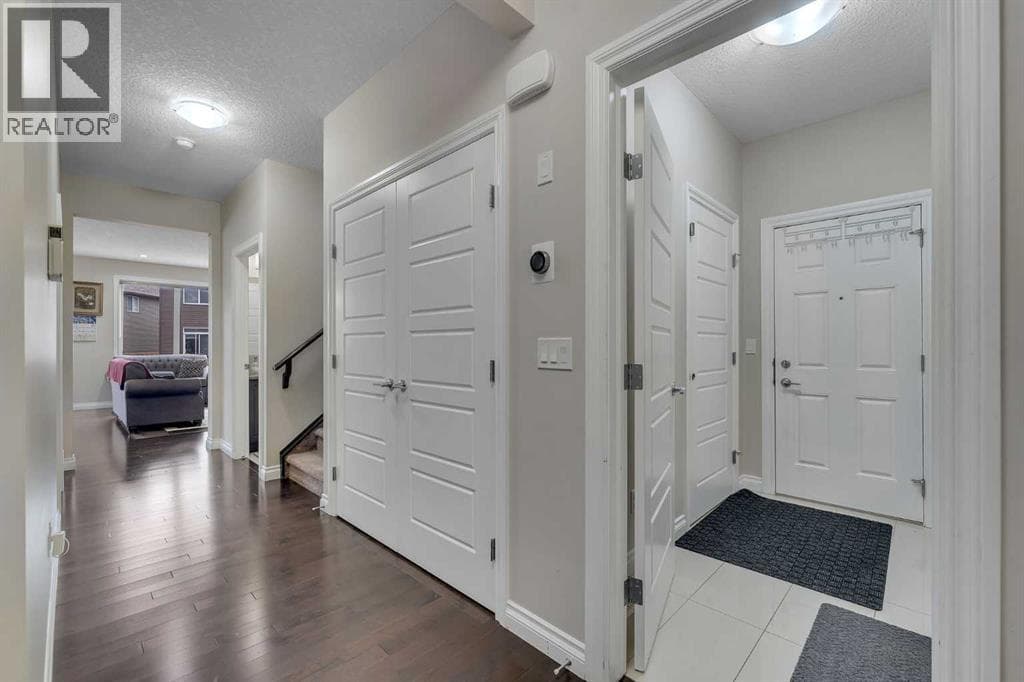 28 Saddlelake Common NE — photo 4