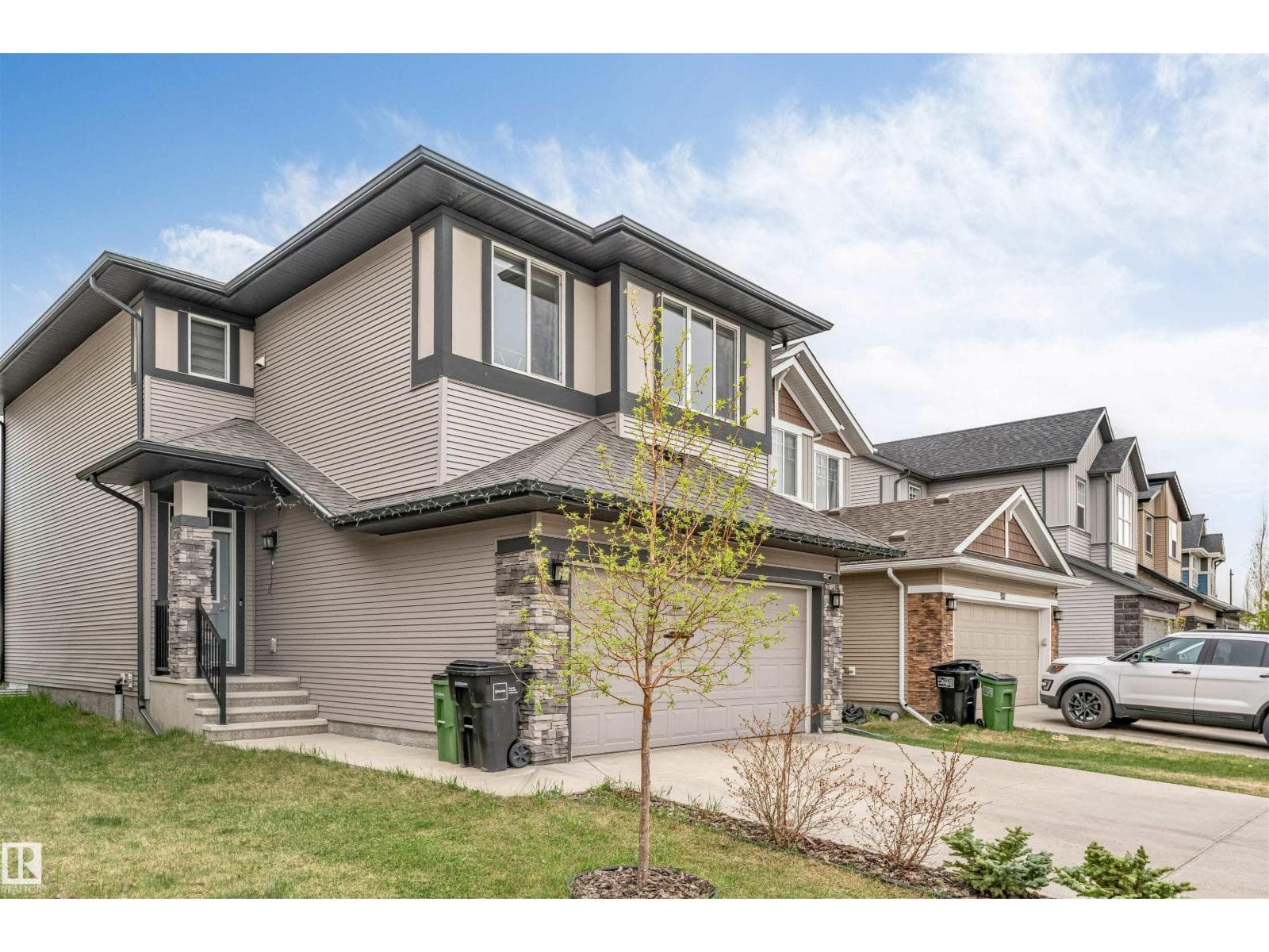 933 McConachie BV NW NW — photo 2