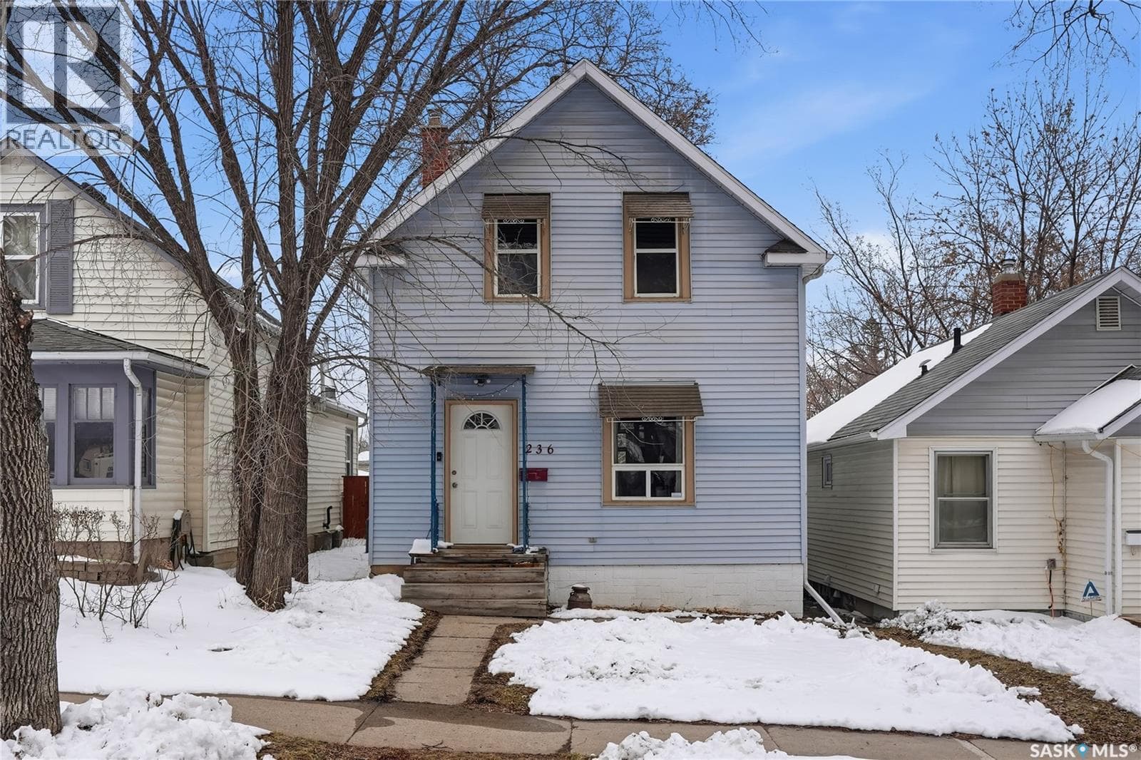 236 I AVENUE N