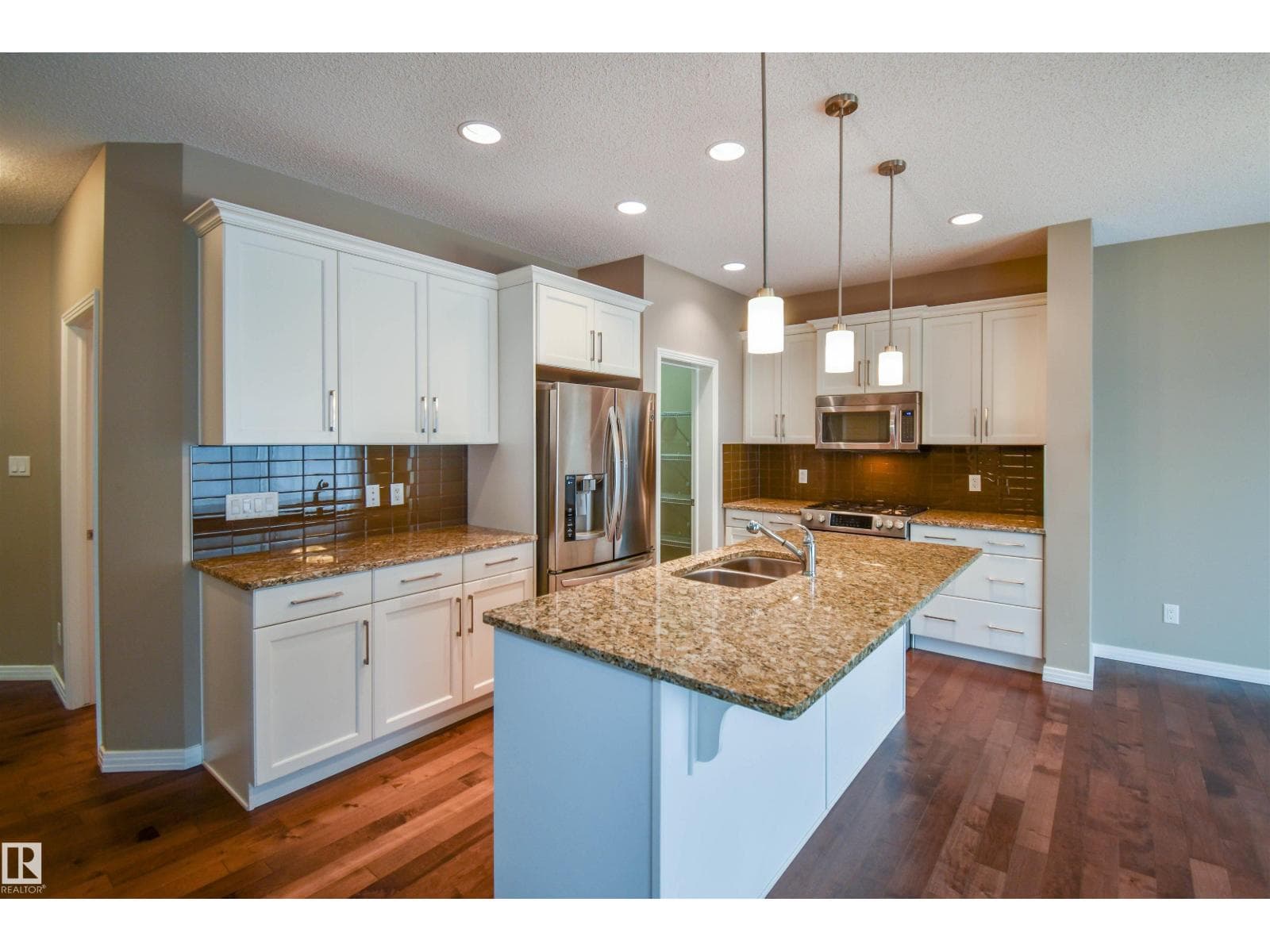 19 Meadowgrove LN — photo 3