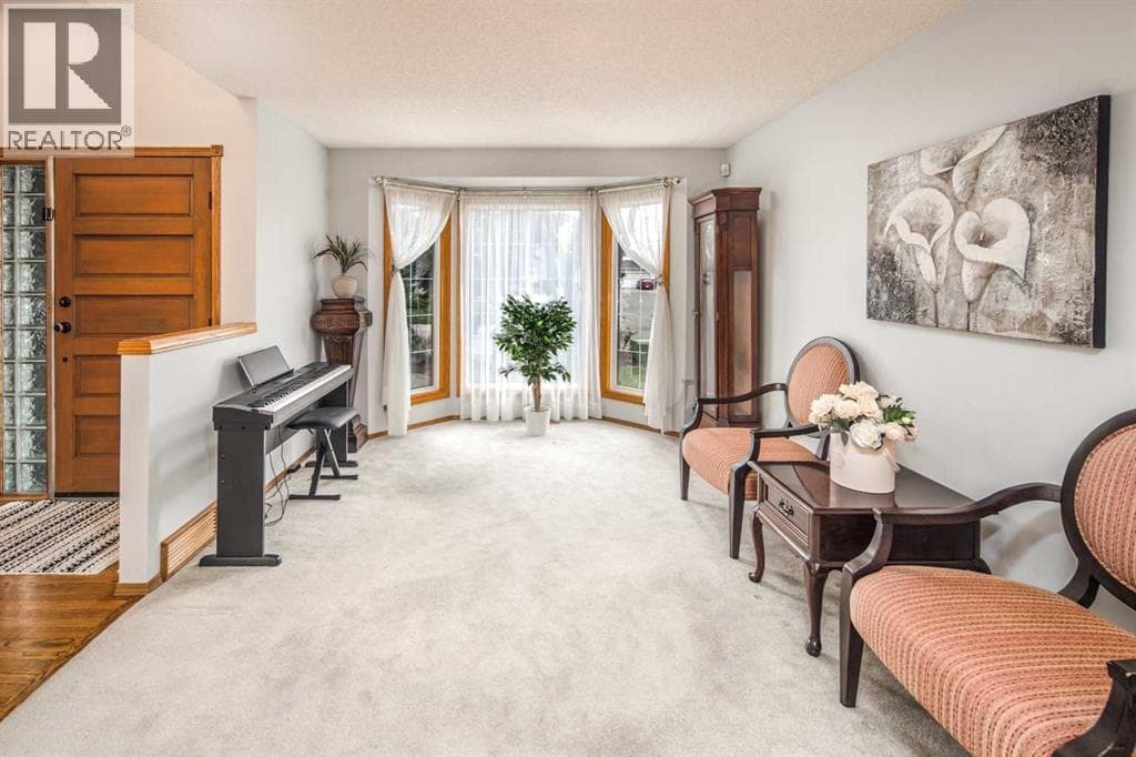 37 Arbour Summit Close NW — photo 3