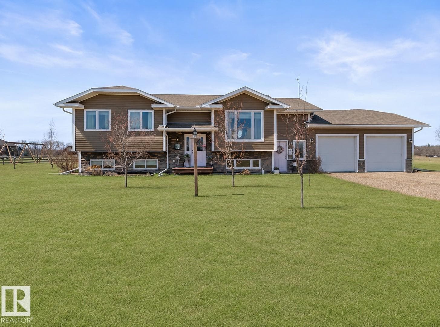 40 42011 Township Rd 624