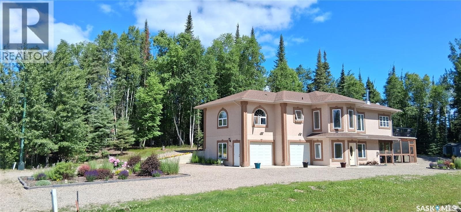 82 Estates DRIVE