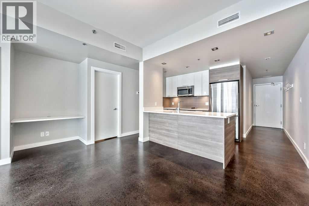 608, 235 9A Street NW — photo 3