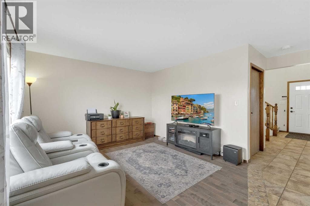 155 Inglewood Drive — photo 4