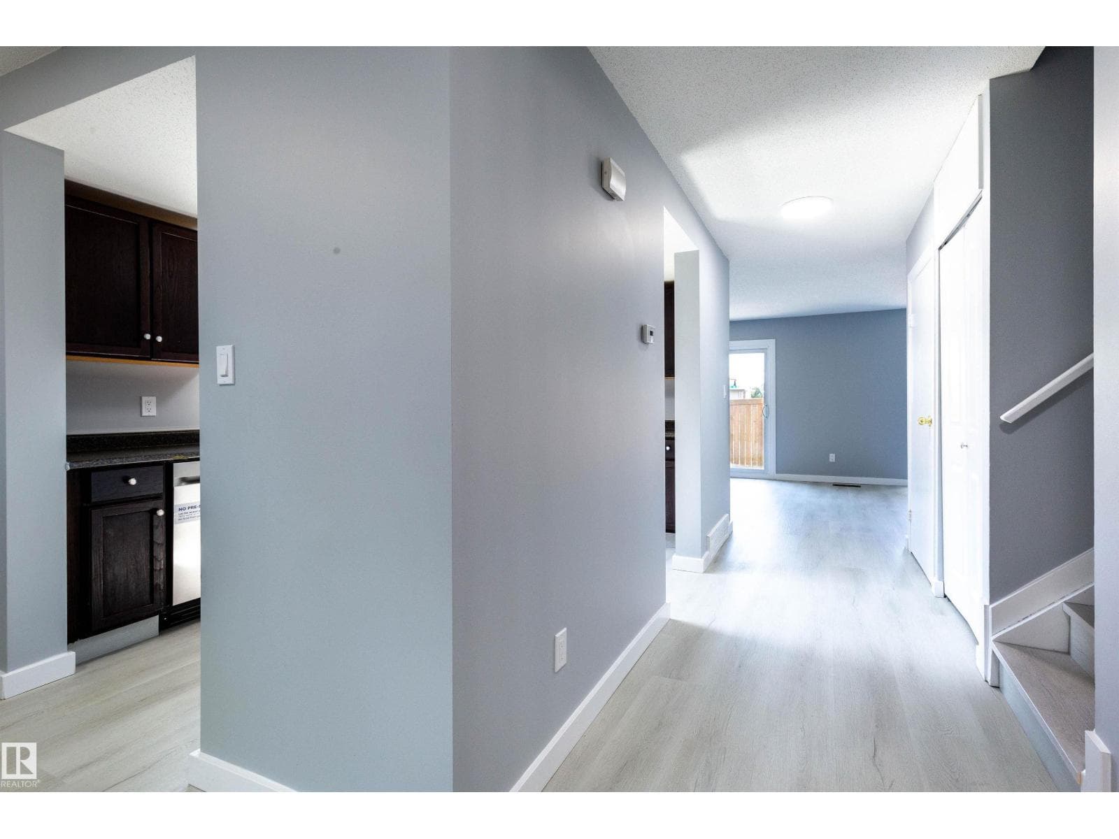 547 DUNLUCE RD NW — photo 3