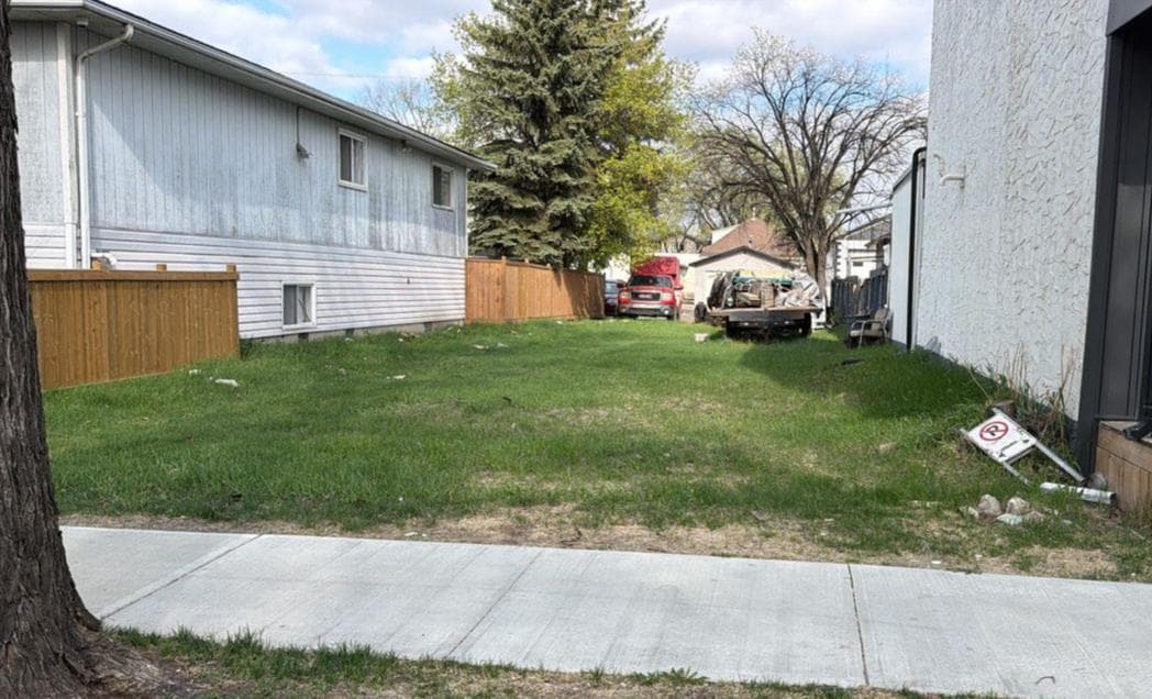 Edmonton, Alberta — photo 2
