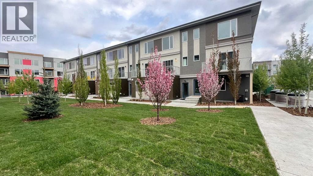 212 Shawnee Square SW — photo 2