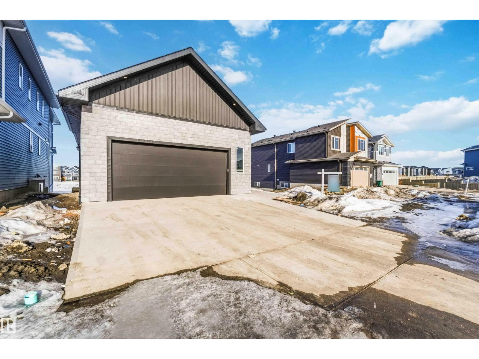 72 ELDRIDGE PT — photo 5